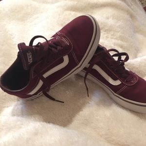 VANNS Old School Maroon